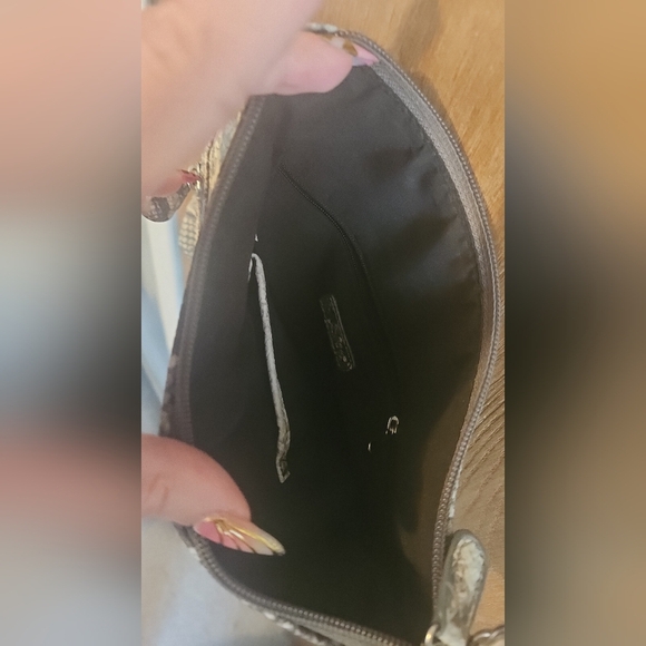 Nicole Lee Gray Snake Print Crossbody Bag - Picture 3 of 4